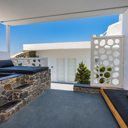 Callia Retreat Suites - Adults Only Fira  Exterior photo
