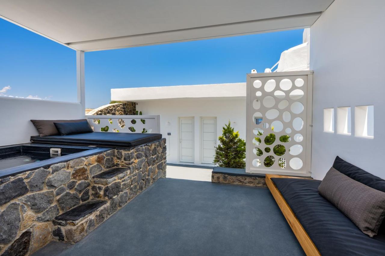 Callia Retreat Suites - Adults Only Fira  Exterior photo