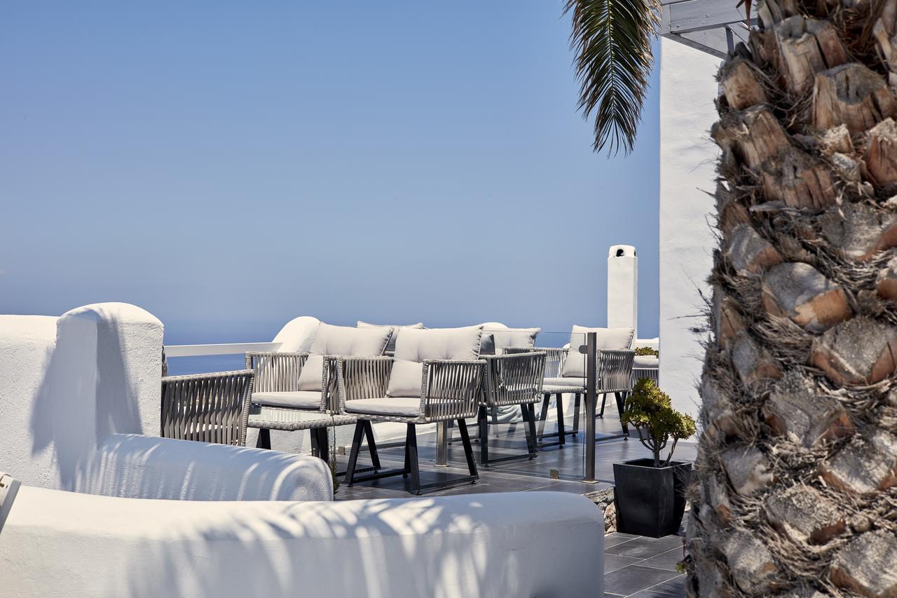 Callia Retreat Suites - Adults Only Fira  Exterior photo